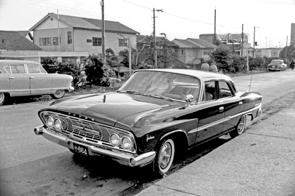 61-1a (053-07) 1961 Dodge Polara 4dr. Sedan.jpg